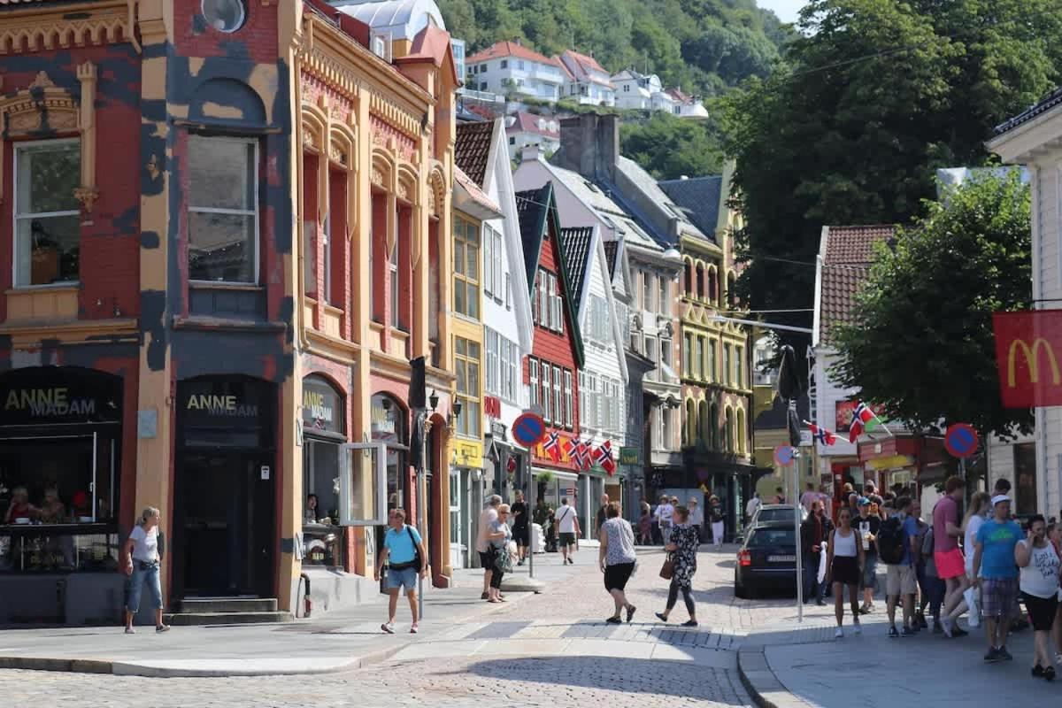 Dinbnb Apartments I Family Dream In Bergen I Playroom I Private Garden Luaran gambar
